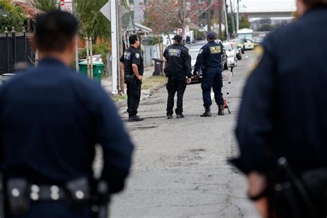 Man dead in East Oakland shooting; police probe 107th homicide in 2023